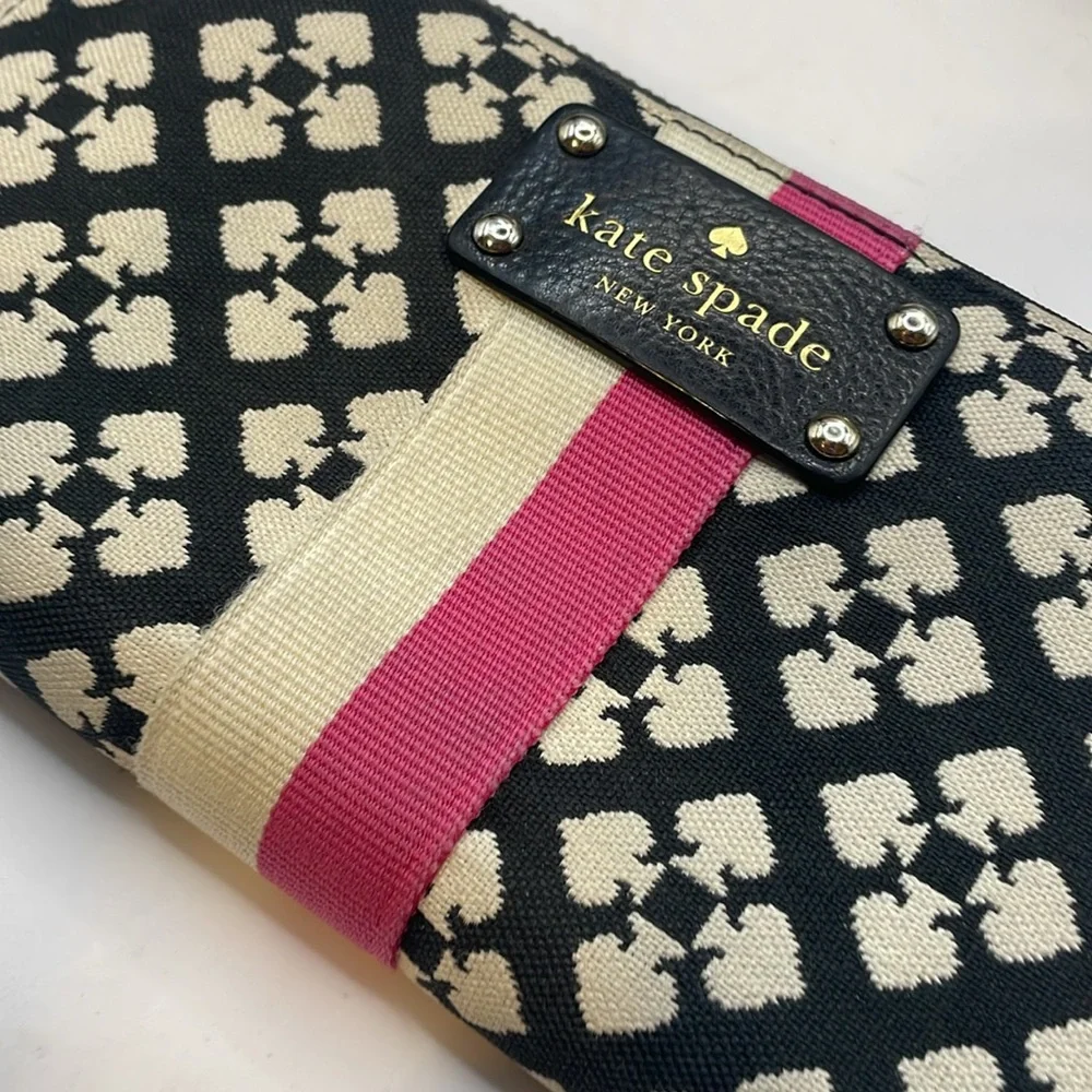 Kate Spade Black and Cream Wallet with Pink Stripe - Picture 11 of 11